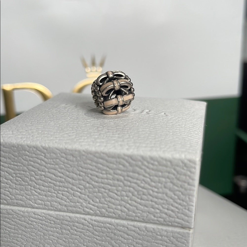 Pandora Pink Sweet Sentiments Enamel Bow Charm RETIRED - Picture 2 of 4